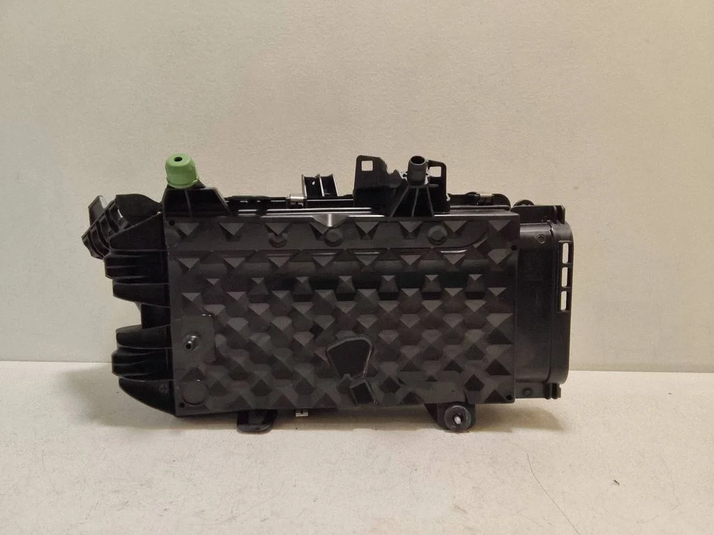 Air filter box A2540900400