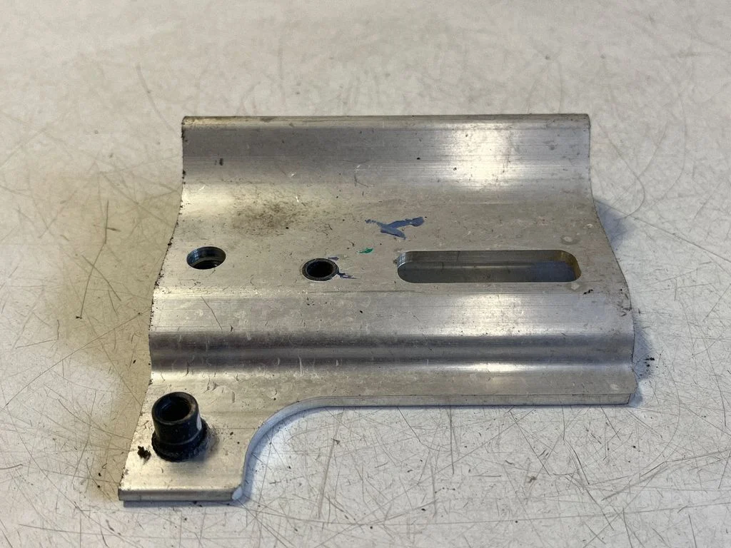 Radiator support slam panel bracket A2146206000