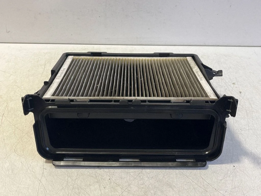 Air filter box A2148305400