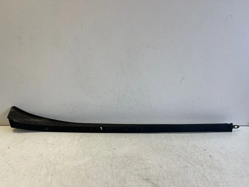 Windshield trim A2146903100