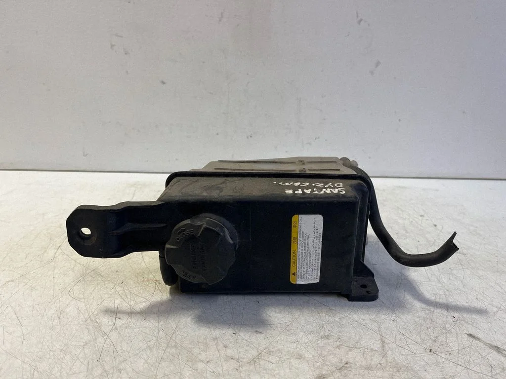 Coolant expansion tank/reservoir – Hyundai Santa Fe (2006-2012)