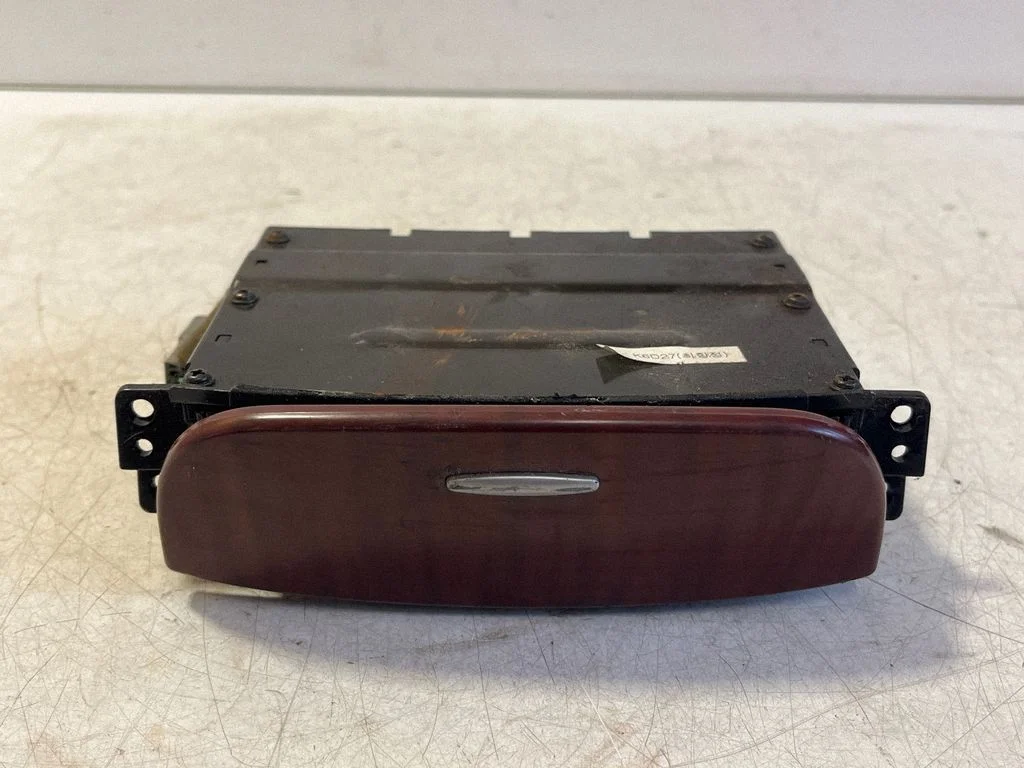 Ashtray (front)