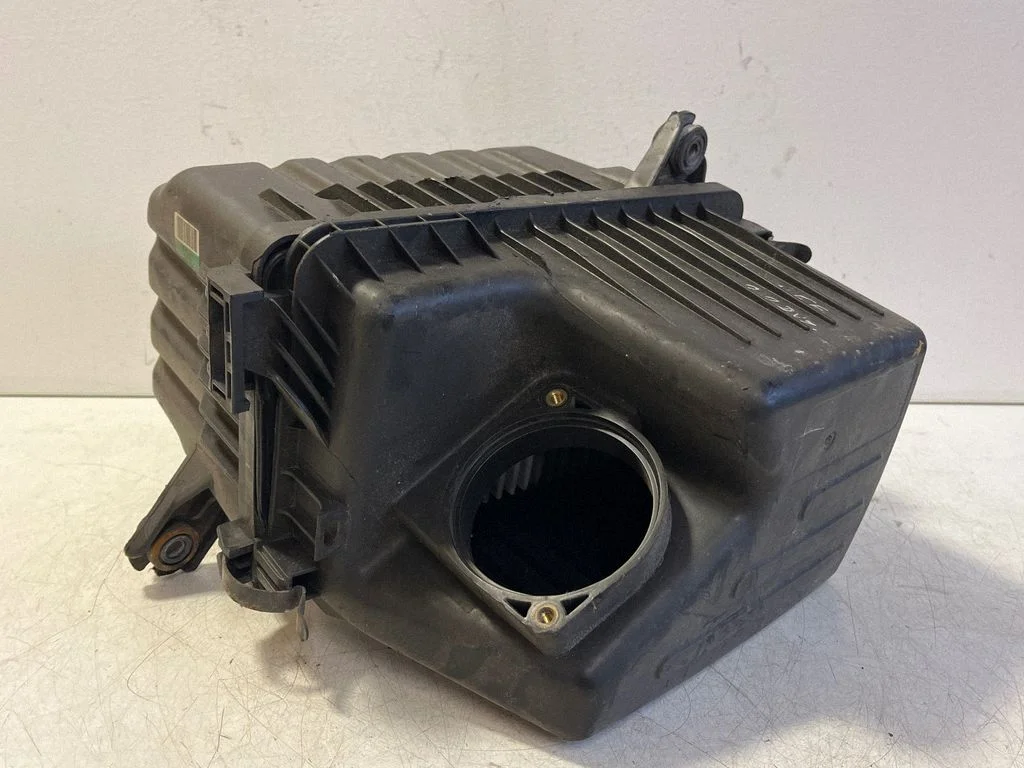 Air filter box 281102B200