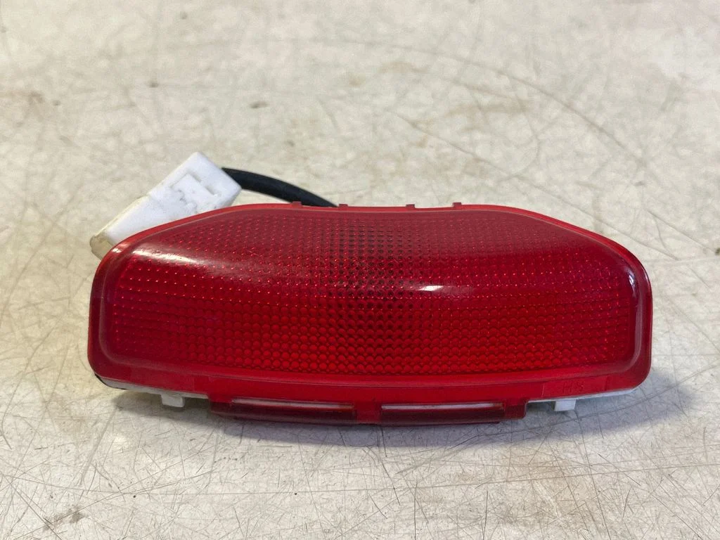 Front door interior light – Hyundai Santa Fe (2006-2012)
