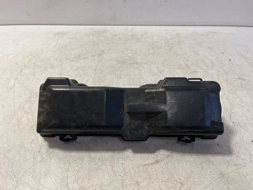Engine control unit box – Honda CR-V (2007-2012)