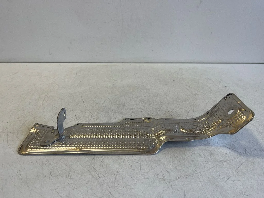 Heat shield in engine bay A2541420000