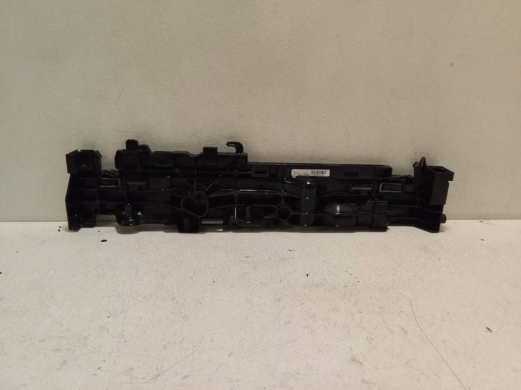 Radiator mount bracket – Mercedes-Benz E-Class W214 (2024-)