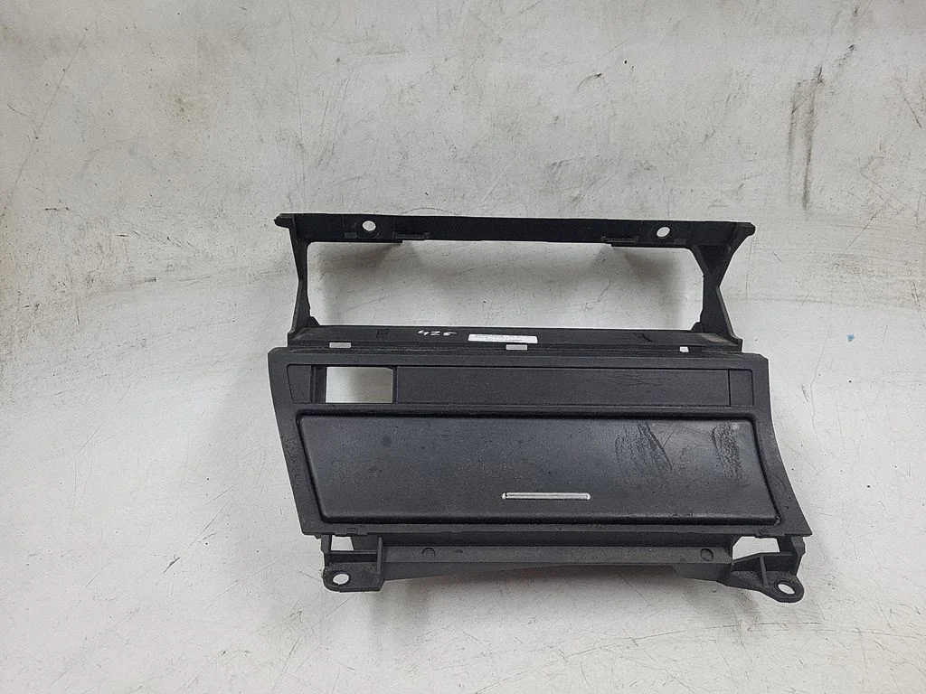 Car ashtray 8205377