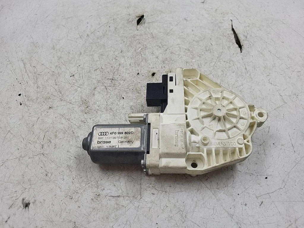 Front door window regulator motor 4F0959802D