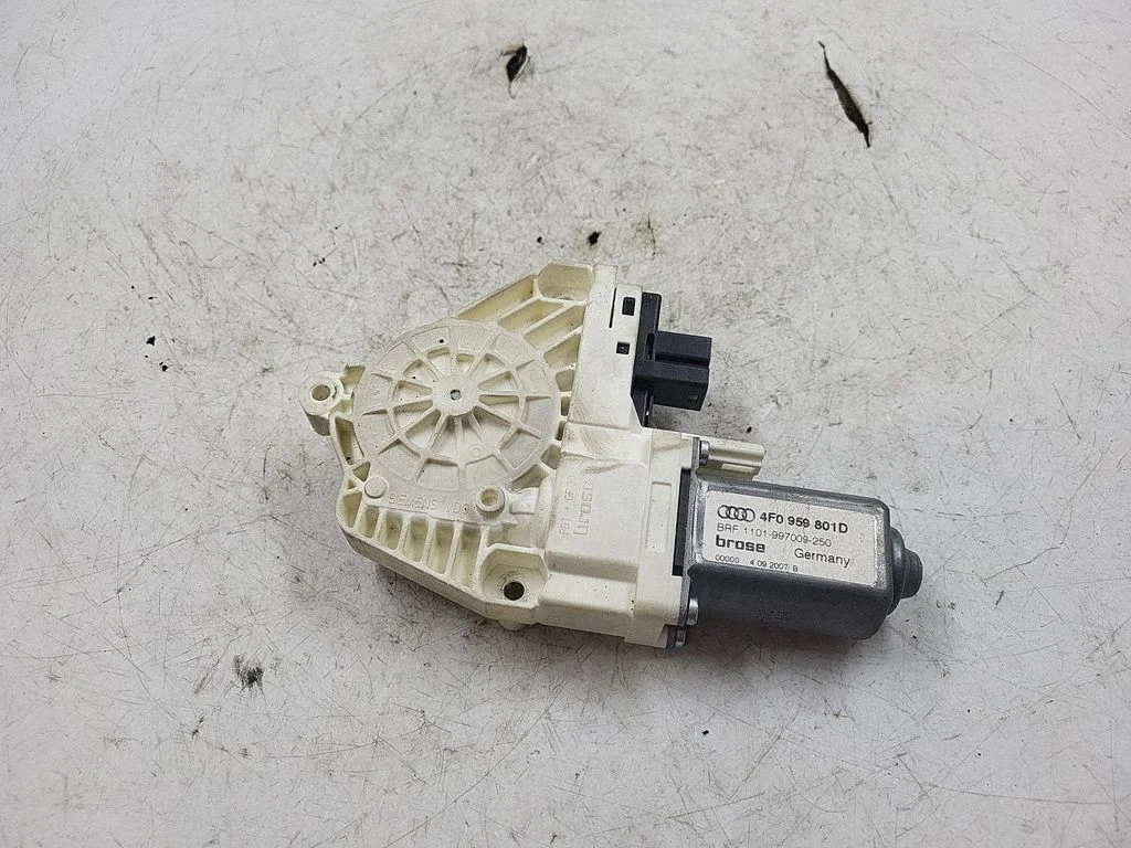 Front door window regulator motor 4F0959801D