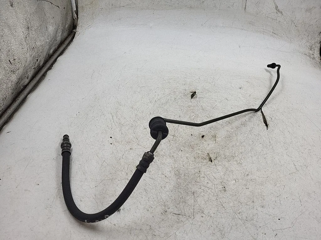 Clutch pipe/line