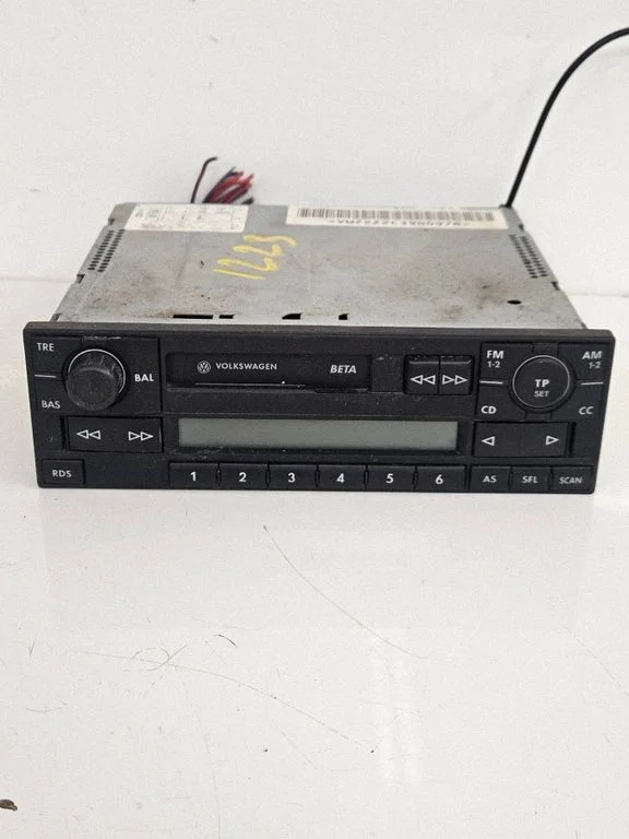 Radio/CD/DVD atskaņotājs/navigācija 1J0035152E