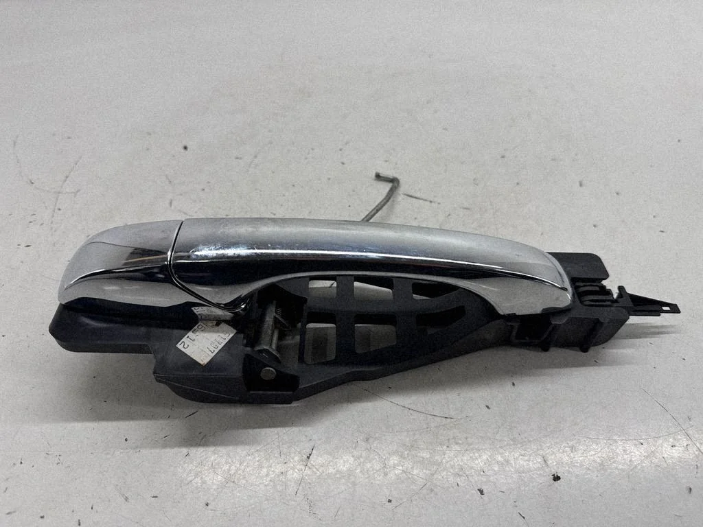 Esiukse välimine käepide – Jeep Grand Cherokee (2010-2021)