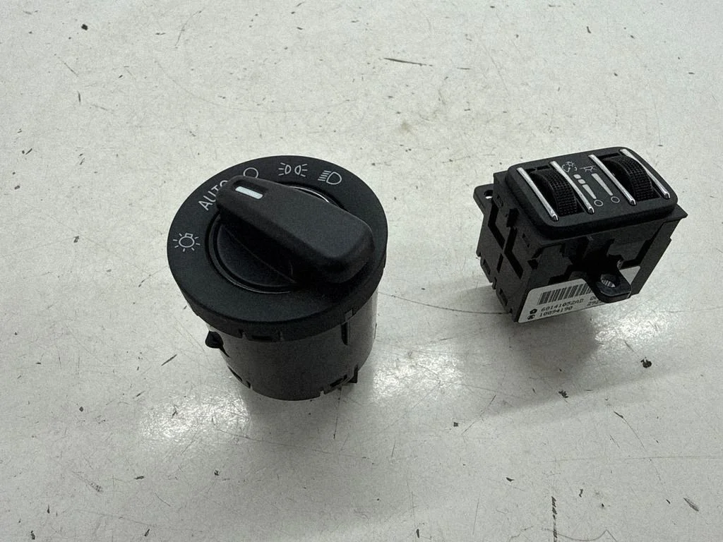 Light switch 68158243AB
