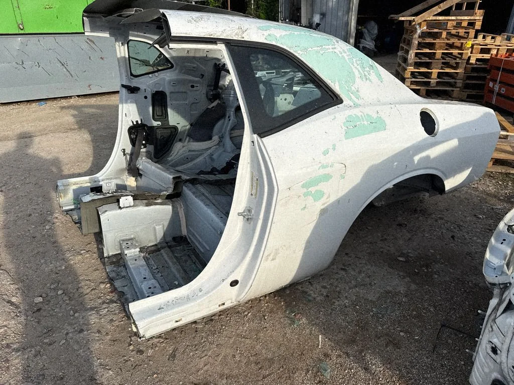 Rear quarter panel 68440585AB