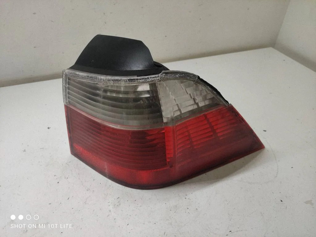 Rear/tail lights 69258929