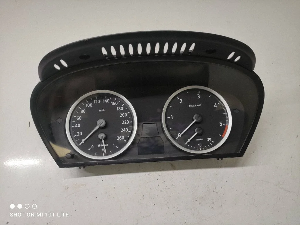 Speedometer (instrument cluster) 6958600