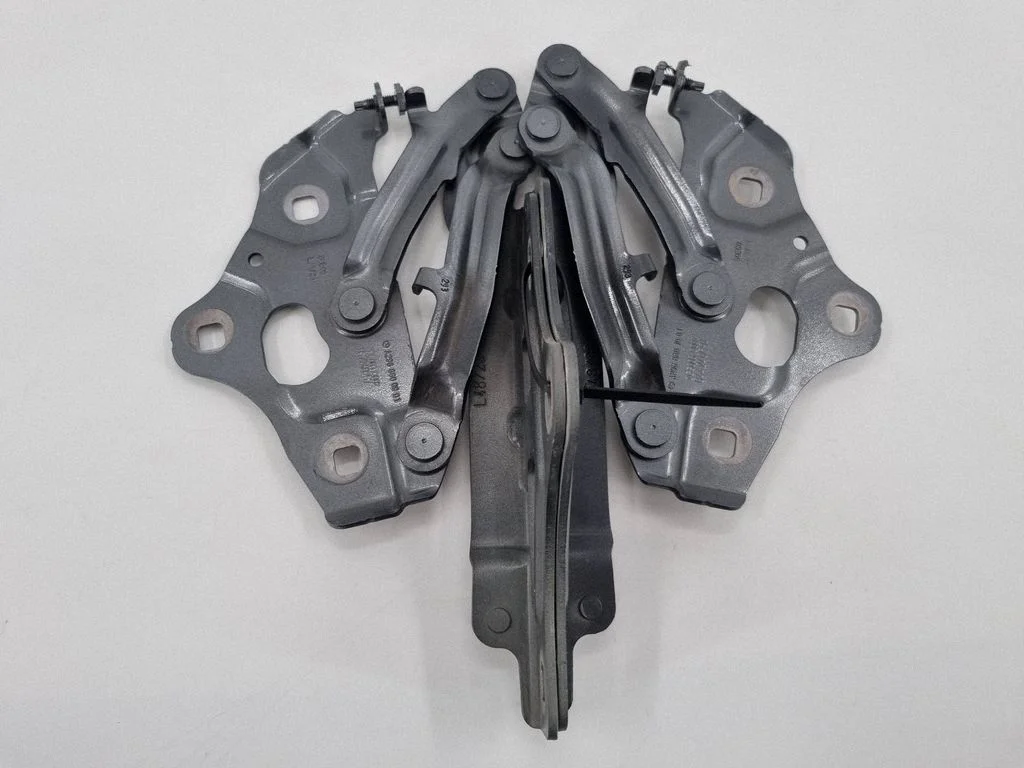 Mootorikapoti hinged A2968801001