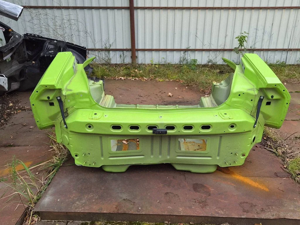 Tagumine kereosa – Dodge Challenger (2008-2023)