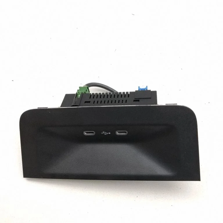 USB ligzda – Skoda Elroq (2024-)