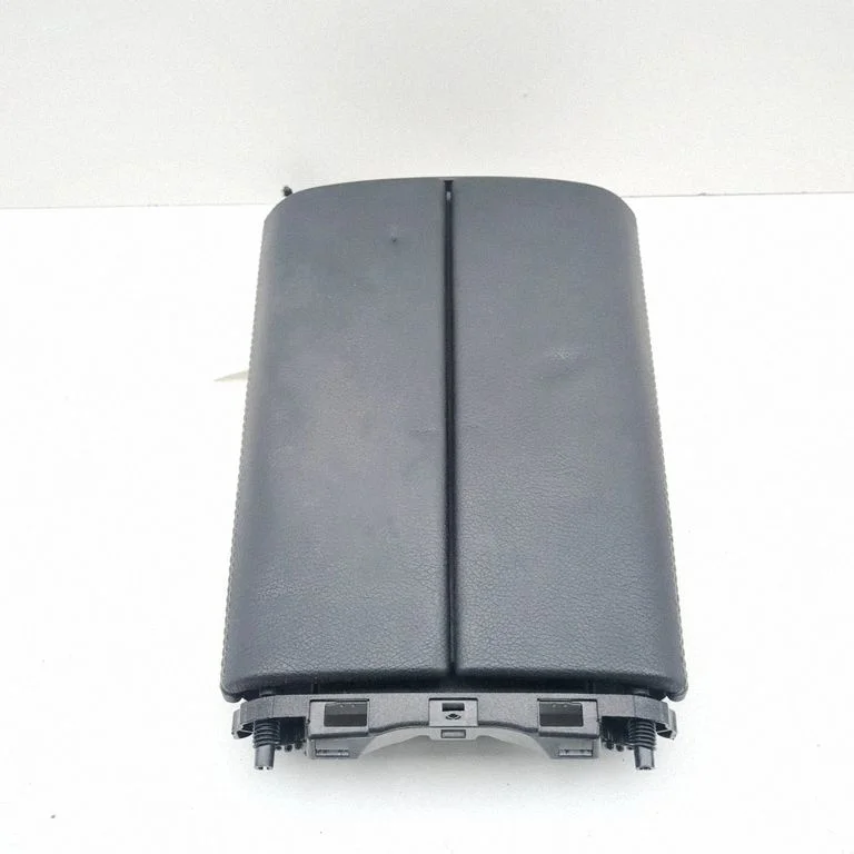 Armrest A1676809200