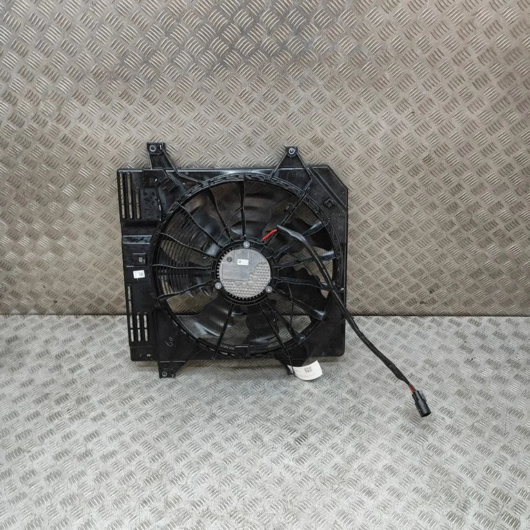 Radiaatori ventilaatori difuusor PX281450