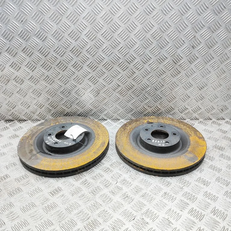 Esimene piduriketas K13T33251