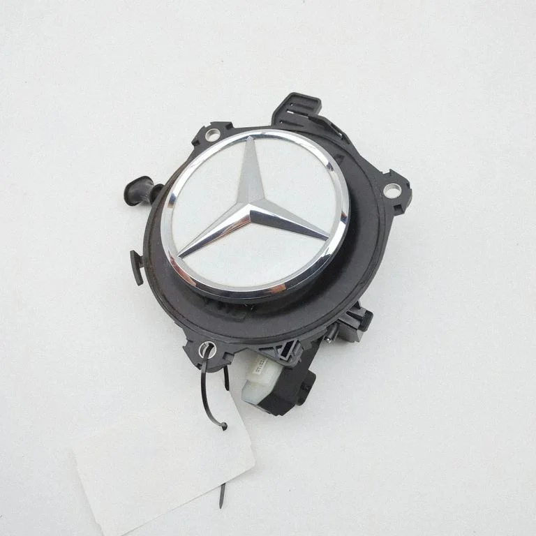 Aizmugurējā vāka atvēršanas rokturītis (ārējais) – Mercedes-Benz EQE v295 (2022-)
