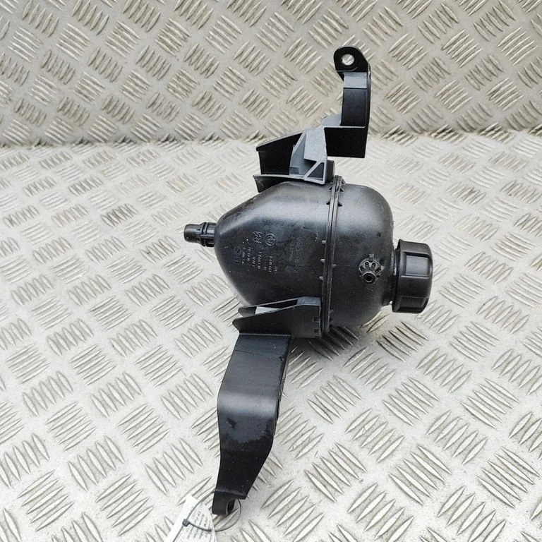 Coolant expansion tank/reservoir – BMW X5M G05 F95 (2019-)