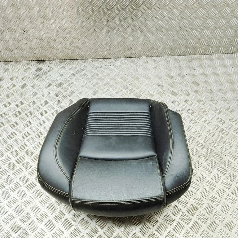 Aizmugurējais sēdeklis 30899505