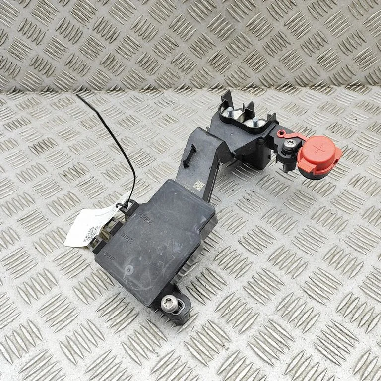 Plussjuhtmete ühendussõlm 5A0B058