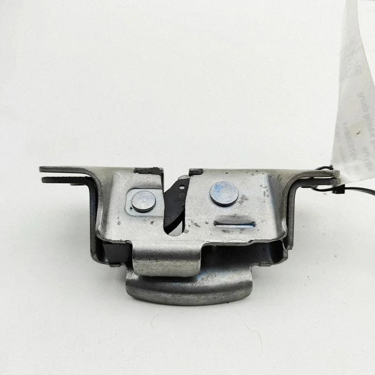 Rear door lock – Chrysler Voyager (2008-2016)