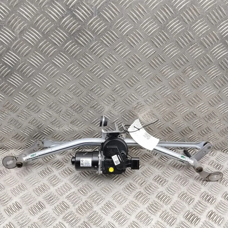 Mechanizm wycieraczek z silniczkiem – BMW XM (2022-)