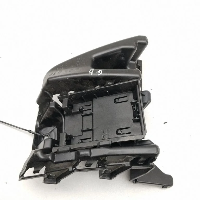 Rear bumper mounting bracket – Skoda Elroq (2024-)