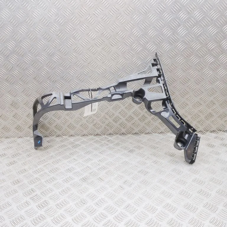 Rear bumper mounting bracket – Mercedes-Benz EQE v295 (2022-)