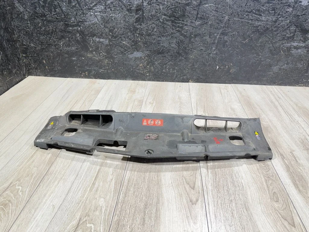 Top upper radiator support slam panel – Mercedes-Benz C-Class AMG W204 (2007-2014)