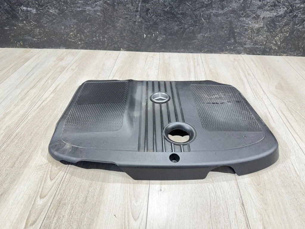 Engine cover (trim) – Mercedes-Benz C-Class AMG W204 (2007-2014)