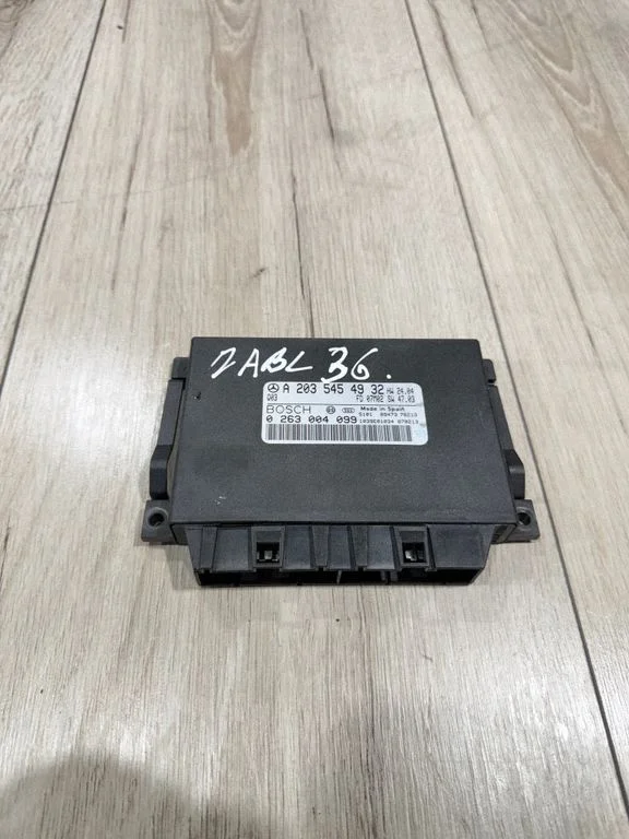 Parking PDC control unit/module – Mercedes-Benz CLK-Class A209 C209 (2002-2009)