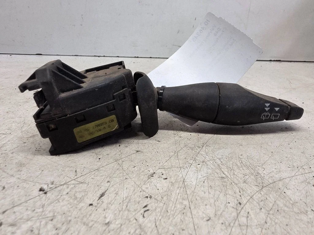 Klaasipuhastite hoob – Ford Focus (1998-2004)