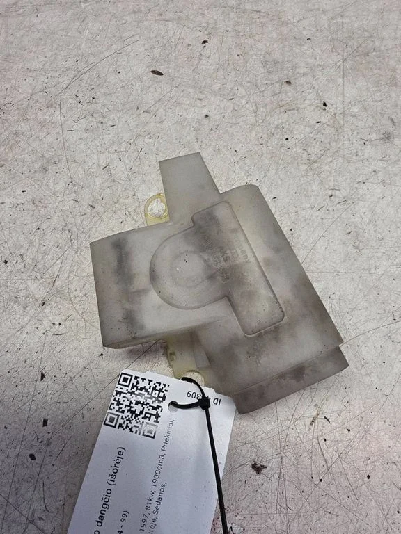 Tailgate exterior lock – Audi A4 S4 B5 8D (1994-1999)