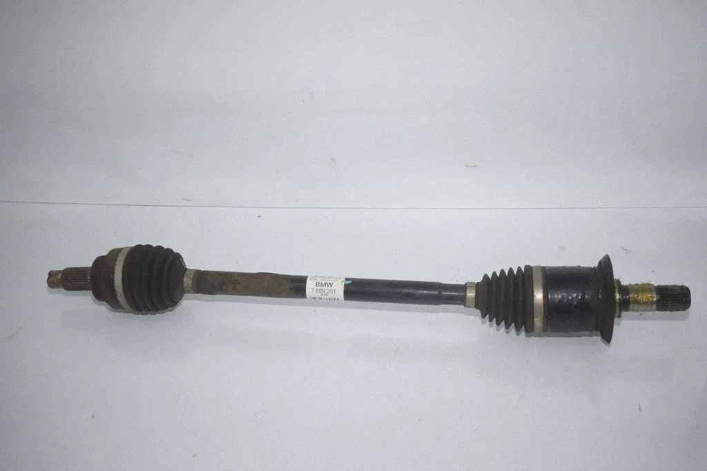 Rear driveshaft 7609351