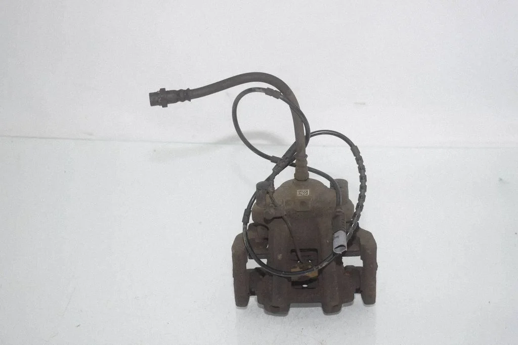 Tagumine pidurisadul 6850858