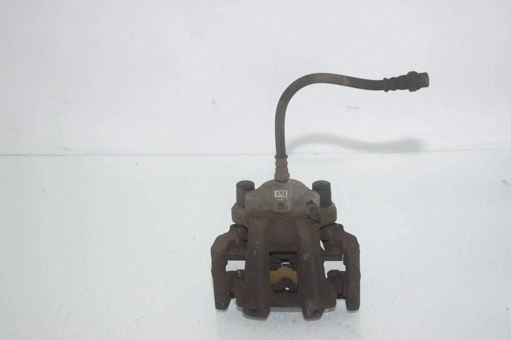 Tagumine pidurisadul 6850857