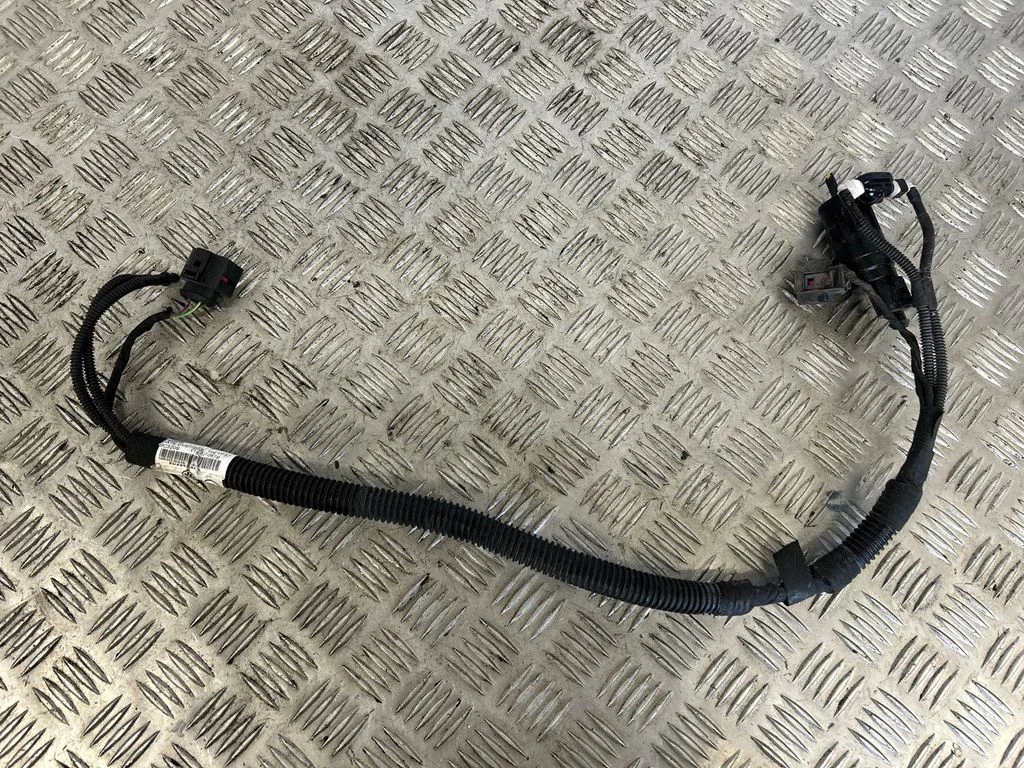 Klaasipesuvedeliku pump (klaaside) 5NA971081B