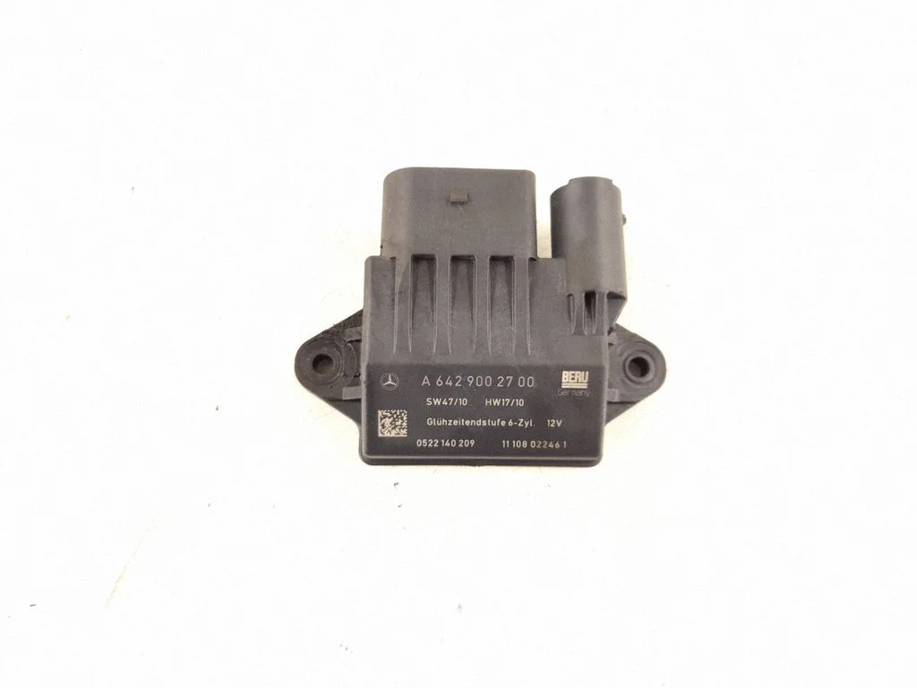 Glow plug pre-heat relay 6429002700
