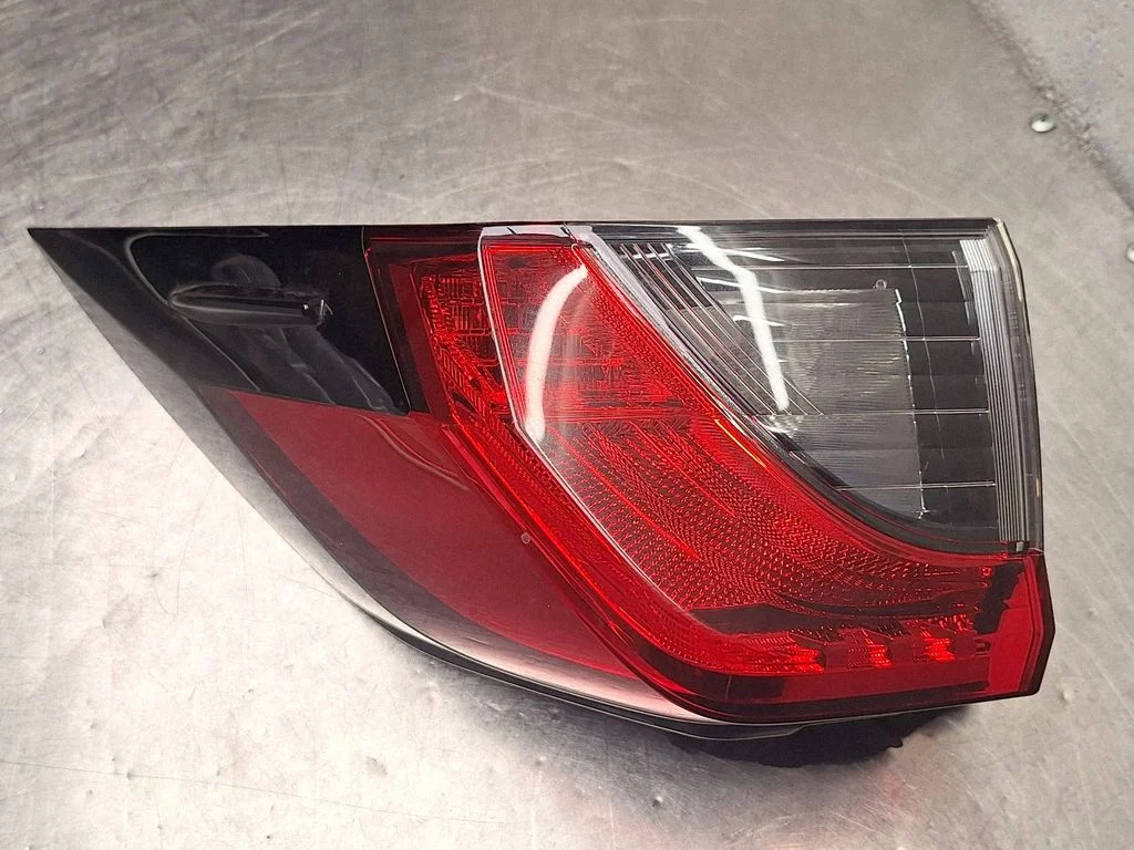 Rear/tail lights – Toyota RAV 4 (XA50) (2018-)