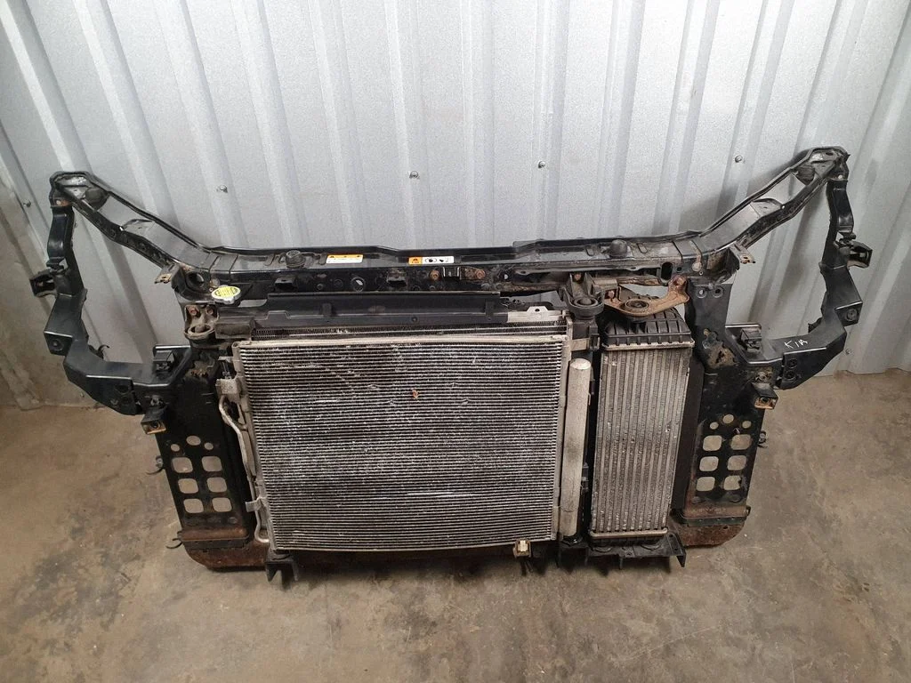Radiaatorite komplekt – KIA Sorento (2010-2014)