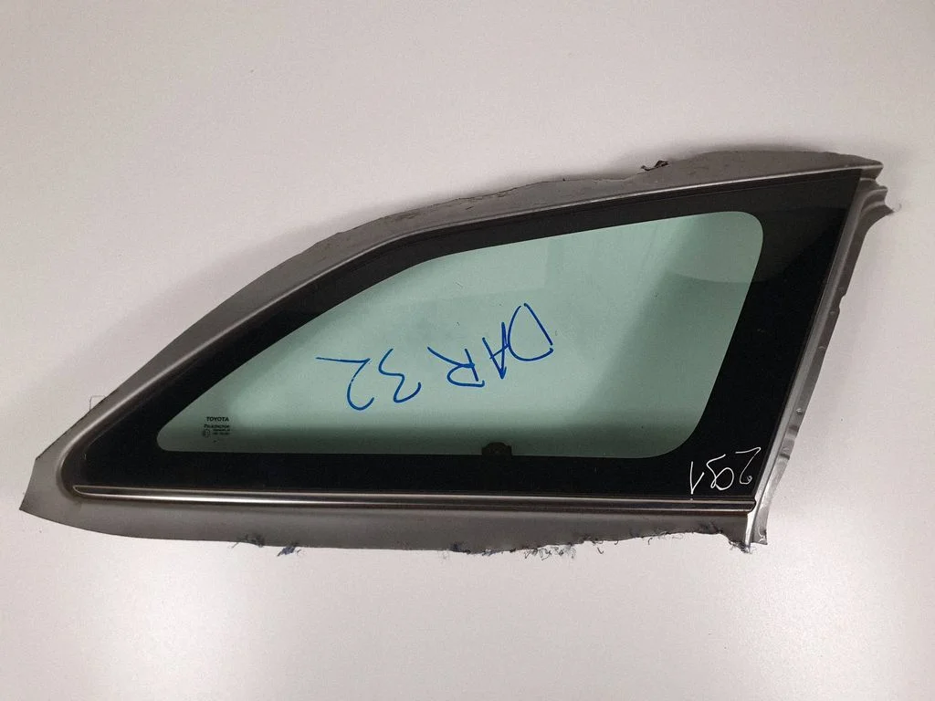 Rear side window 43R001583