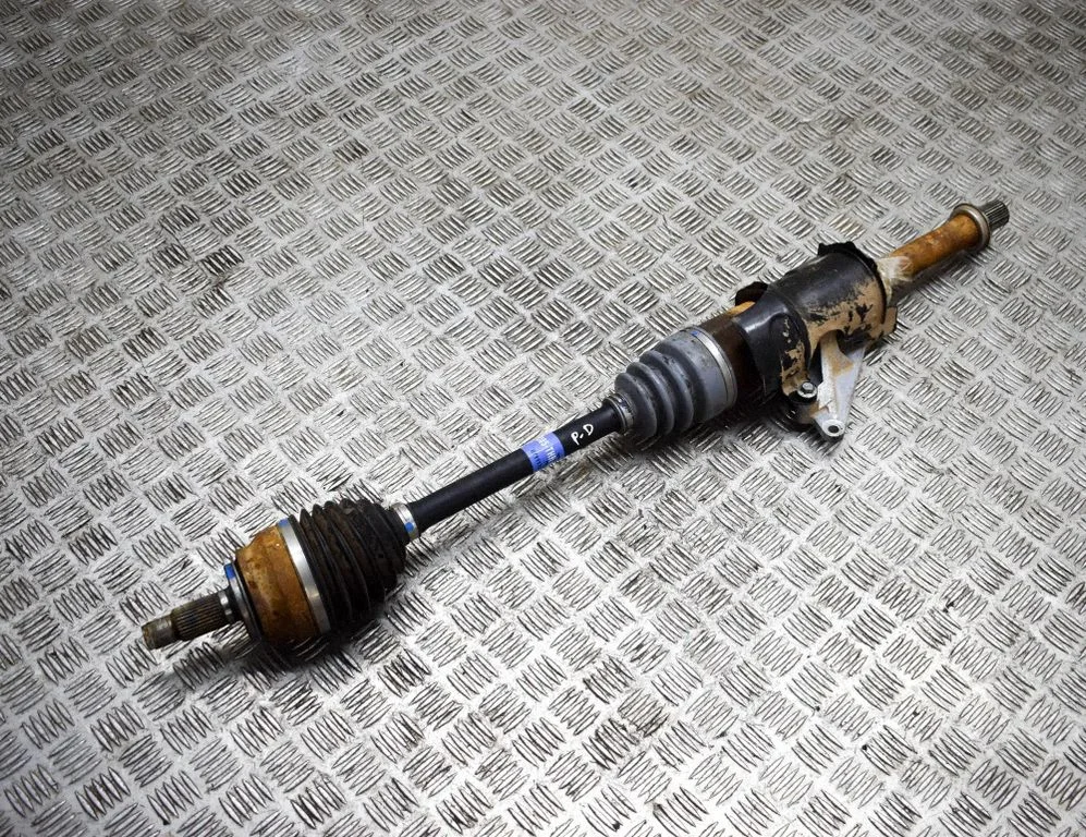 Priekšējā pusass 44305THR
