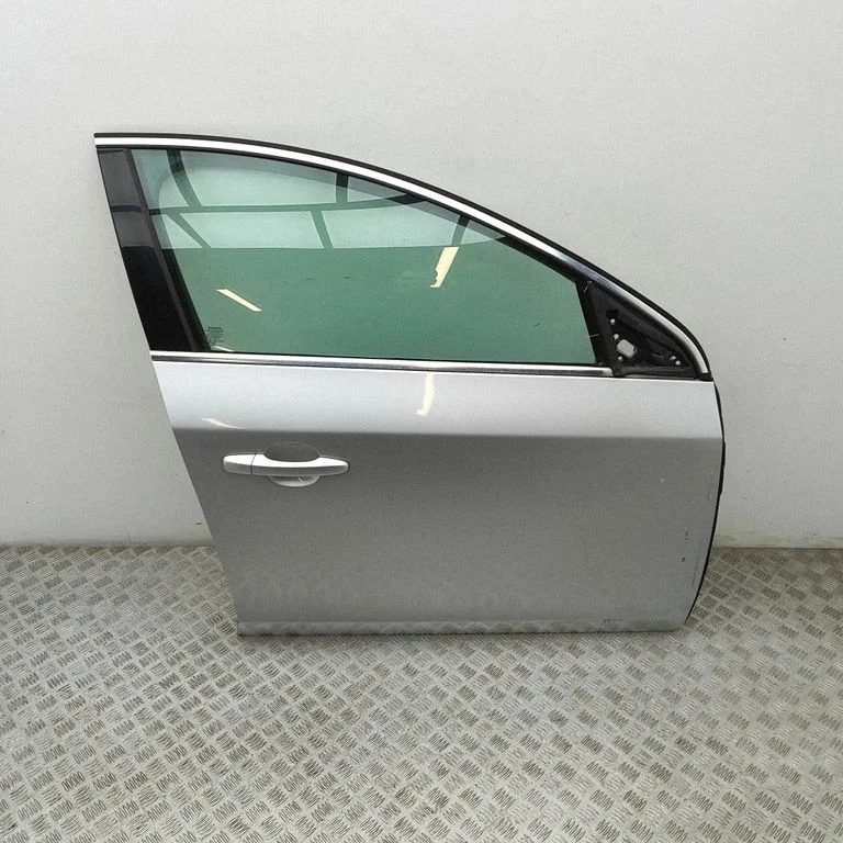 Front door 966269103